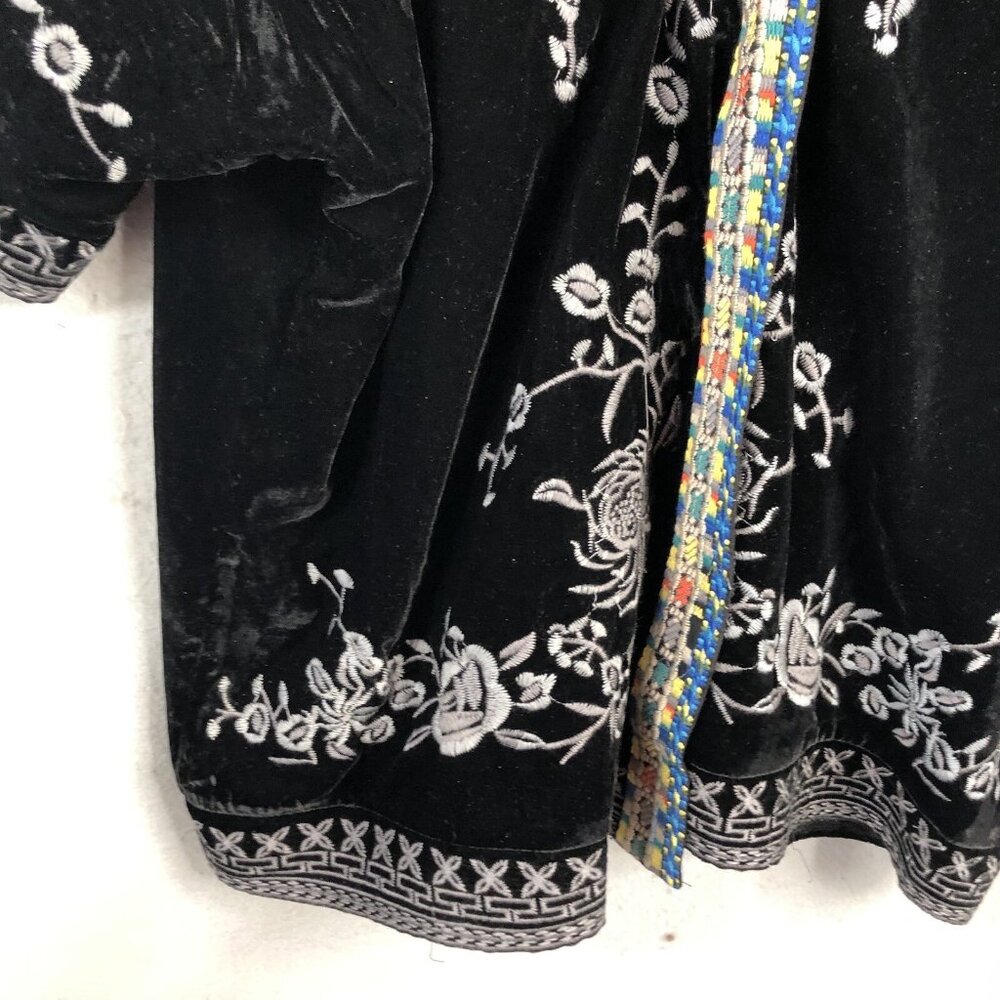 Velvet Cardigan Womens Medium Black Boho Art to Wear L&B Embroidered Statement - Picture 11 of 16